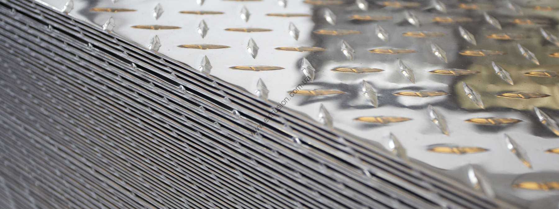 Aluminium Tread Bright Slide 1 Алюминиевый рифленый лист Мариуполь